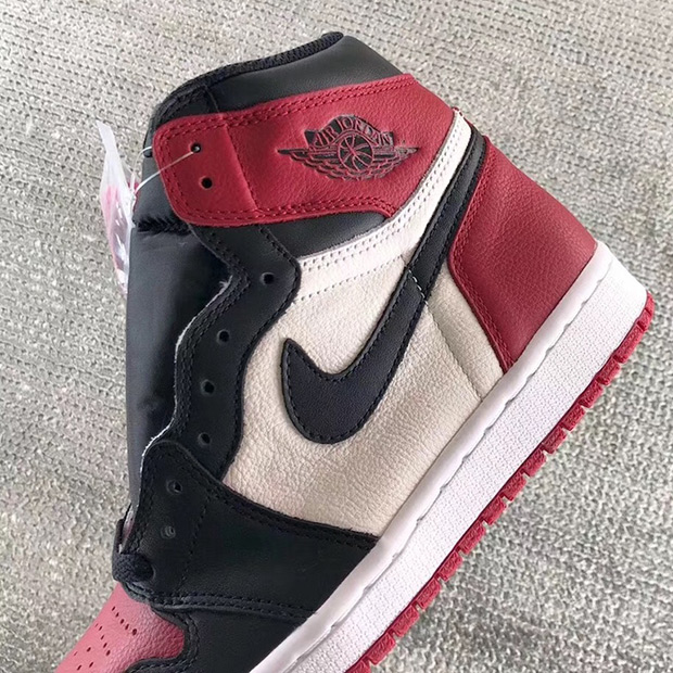 air-jordan-1-bred-toe-555088-610-1