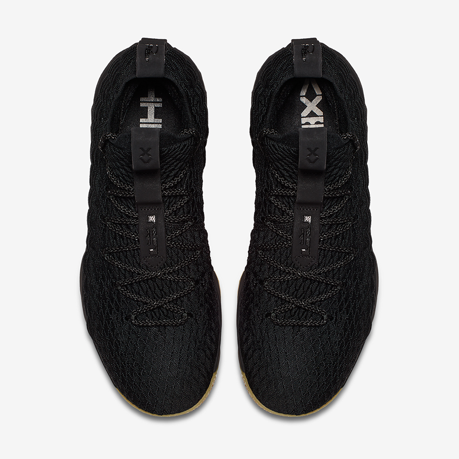 nike-lebron-15-black-gum-897648-300-3