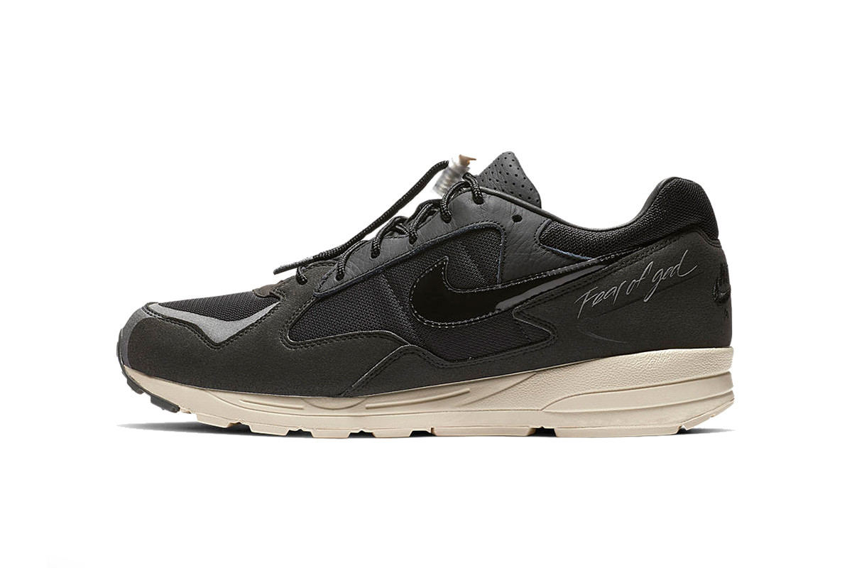 https---hypebeast.com-image-2018-12-fear-of-god-nike-air-skylon-2-black-clean-look-2