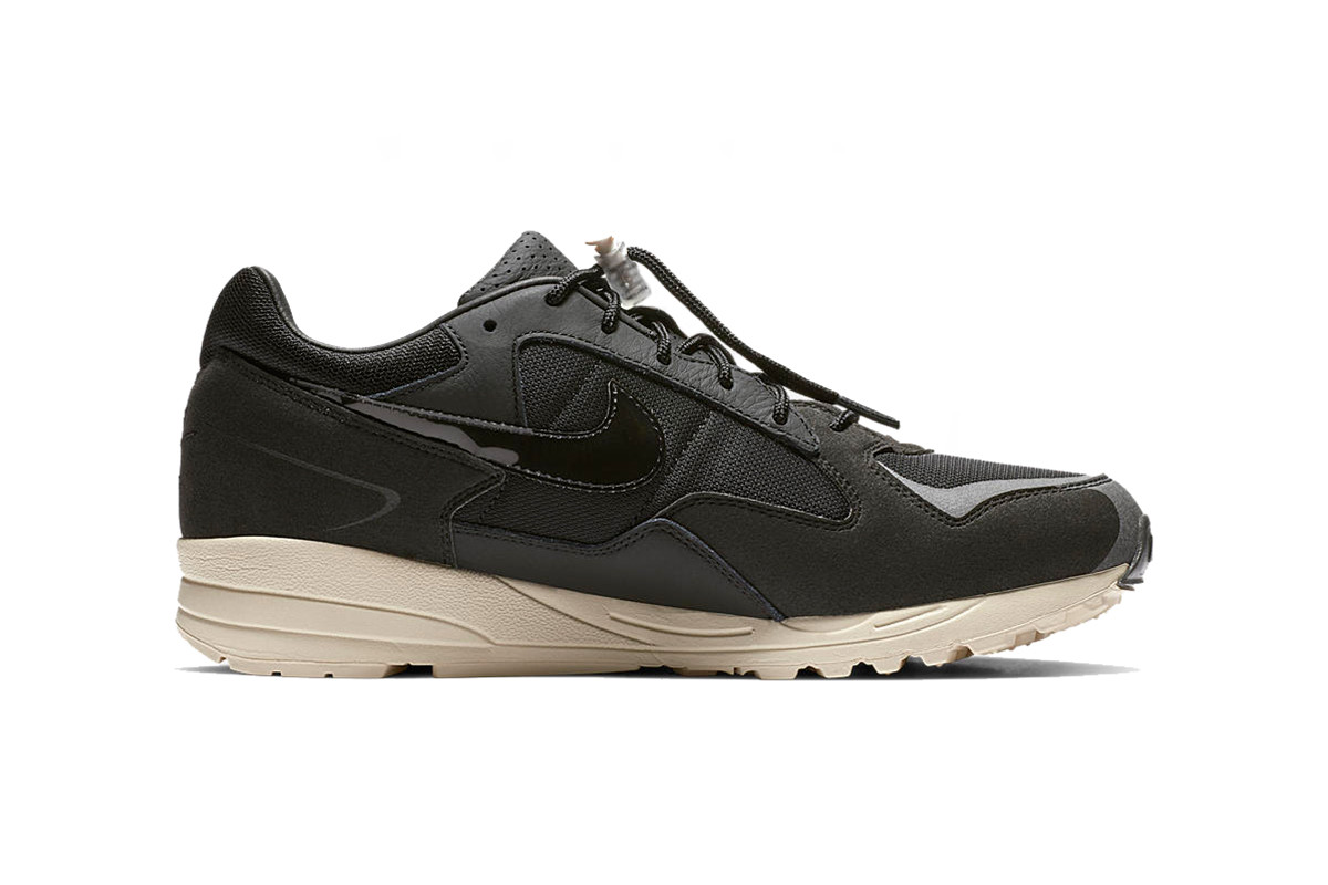 https---hypebeast.com-image-2018-12-fear-of-god-nike-air-skylon-2-black-clean-look-3