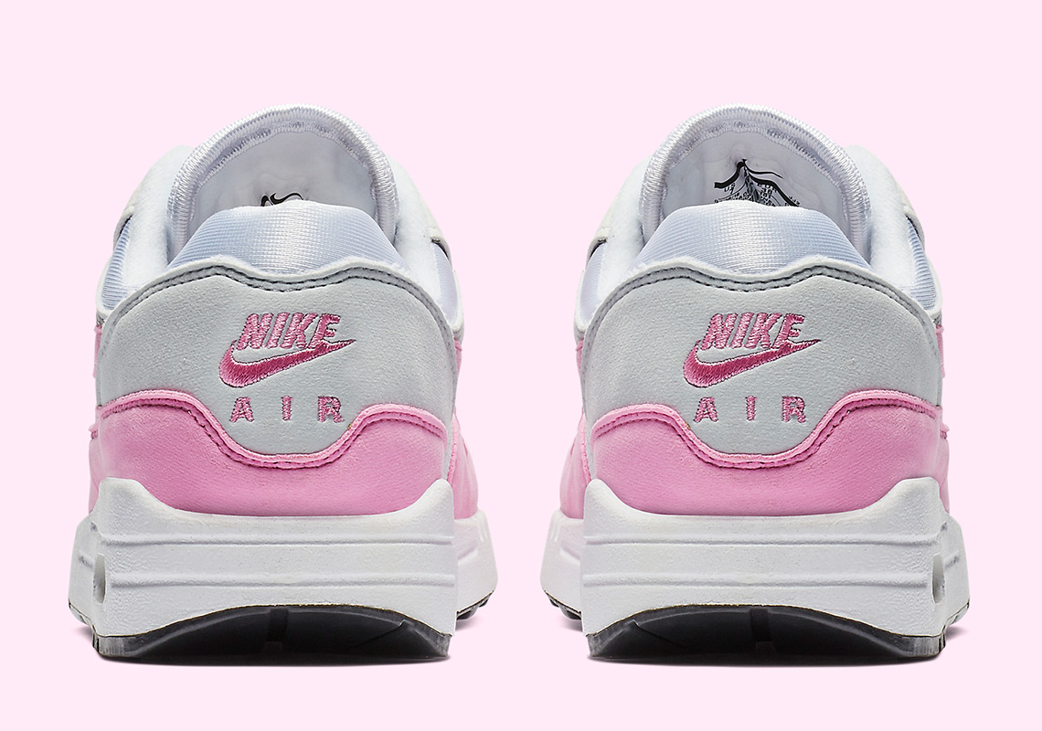 nike-air-max-1-BV1981-101-4