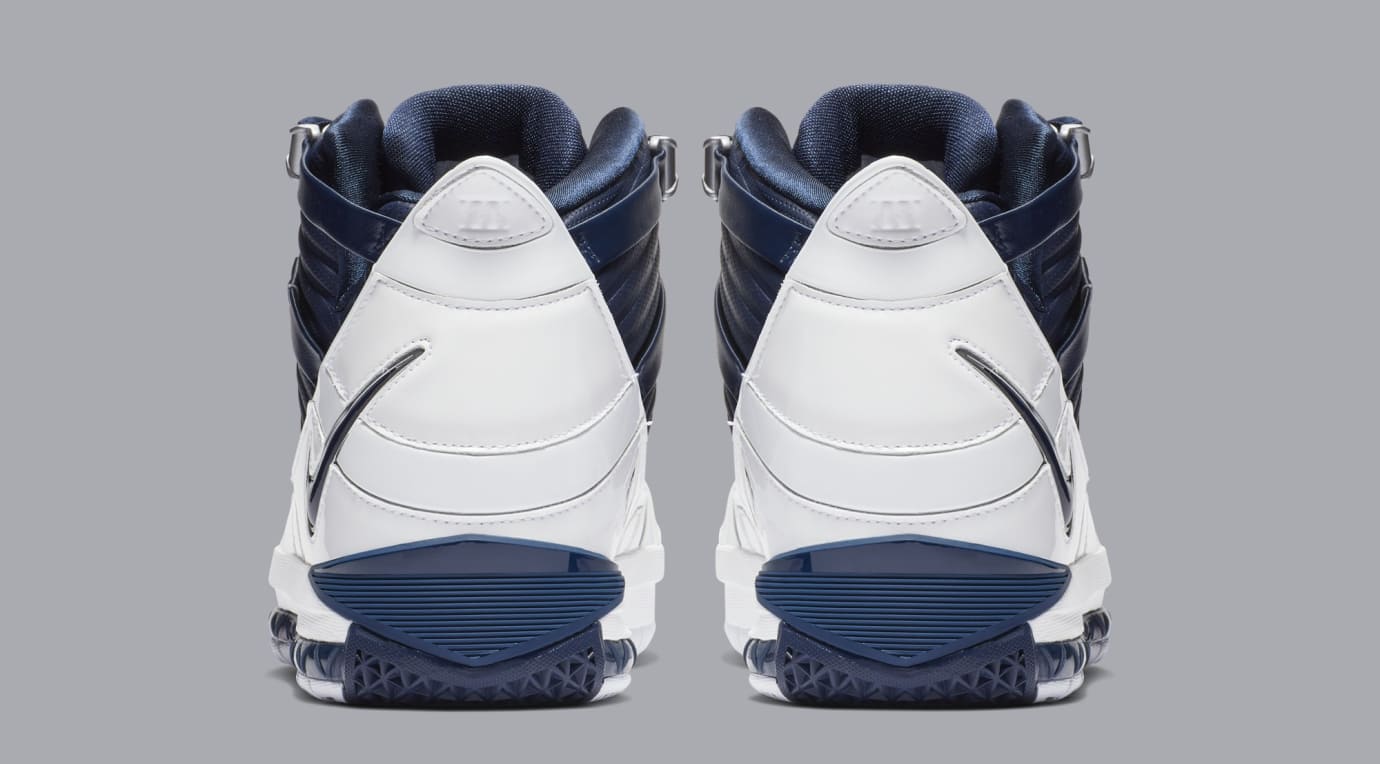 nike-zoom-lebron-3-white-navy-blue-silver-ao2434-103-heel