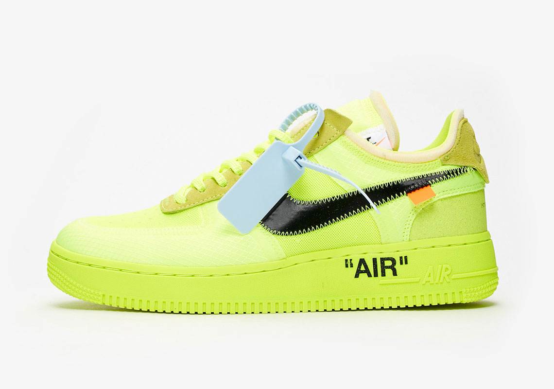 off-white-nike-air-force-1-Volt-AO4606-700-3
