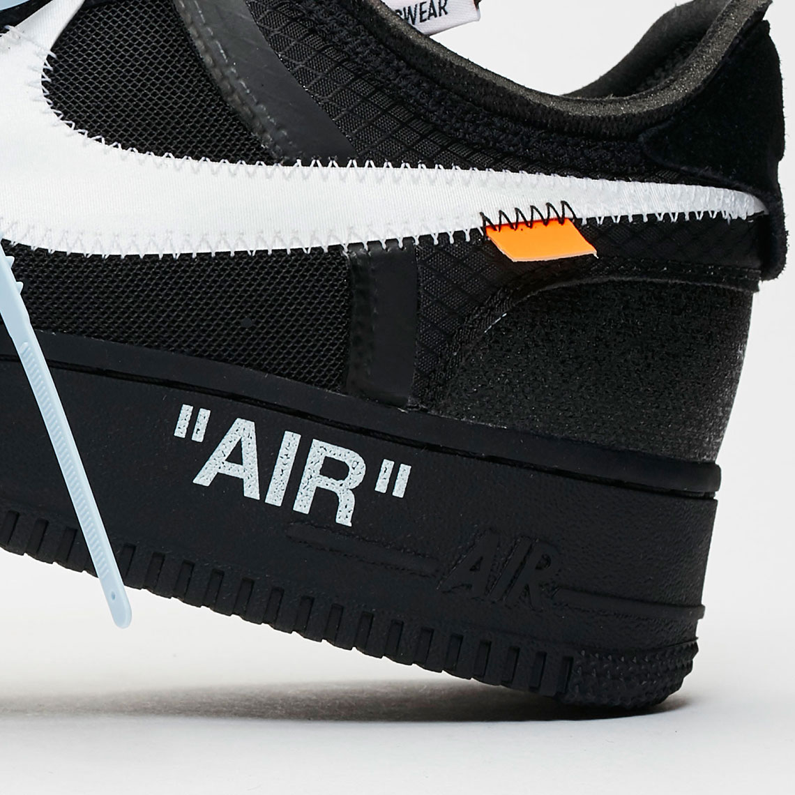off-white-nike-air-force-1-black-AO4606-001-7