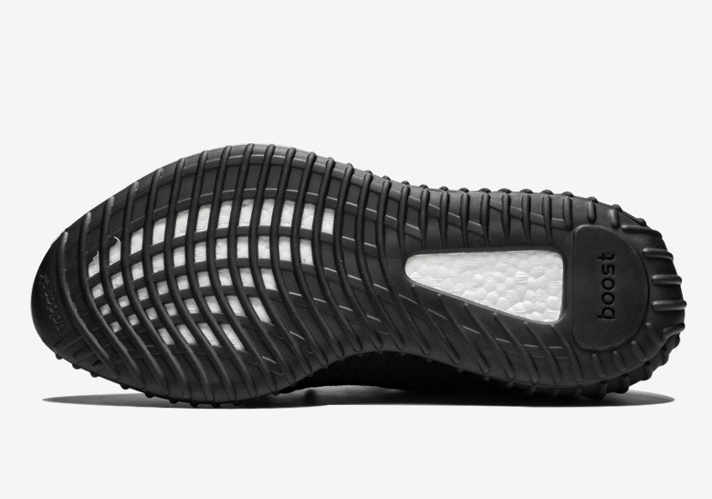 adidas-yeezy-350-black-fu9006-5