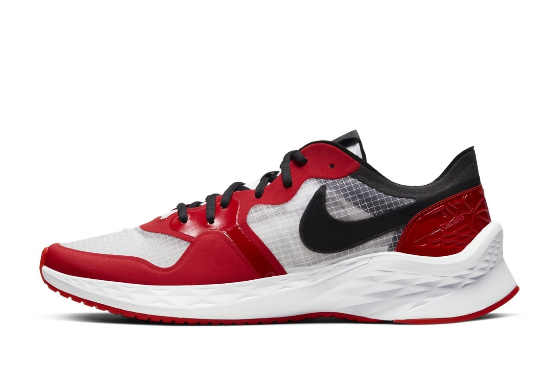 jordan-air-zoom-85-runner-chicago-3