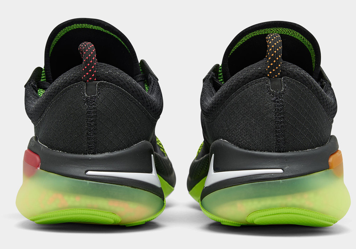 nike-joyride-CT1600_001-4