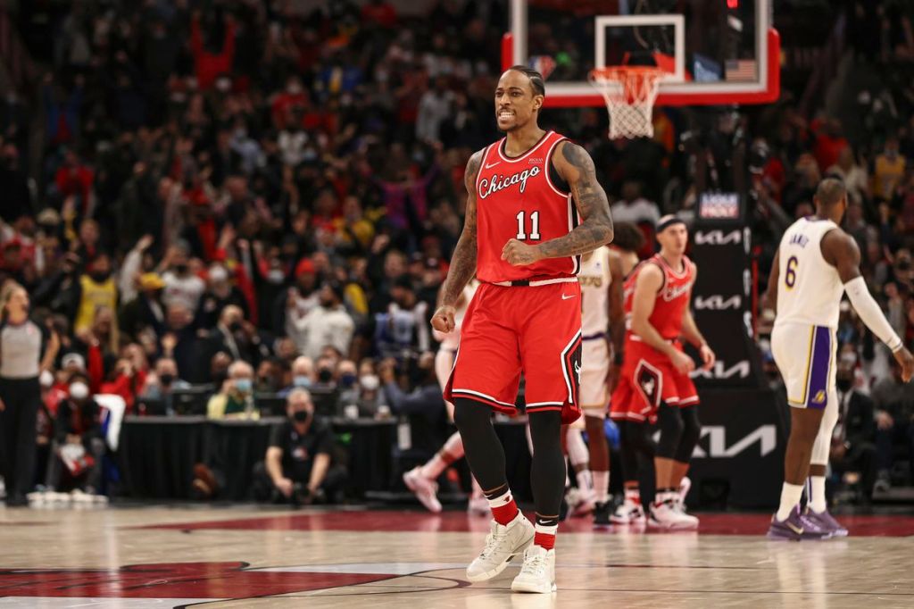SPORTS: THE BULLS & LAKERS BATTLED IN CHICAGO ON SUNDAY&nbsp;NIGHT!!