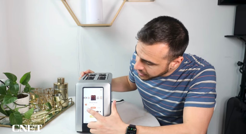 LIFESTYLE: #CNET “THE SMART TOASTER” REVIEW!!!