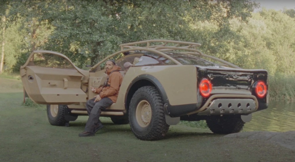 NEW VISUALS: DRAKE “STICKY”