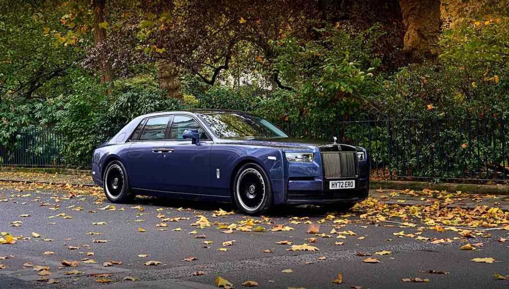 AUTO: ROLLS-ROYCE PHANTOM SERIES II
