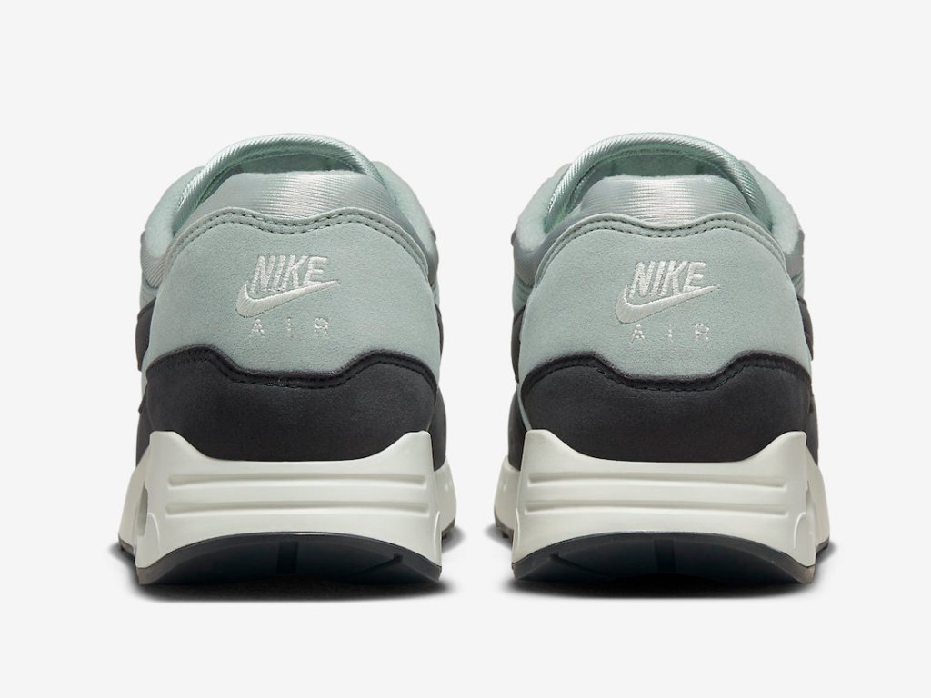 KICKS: NIKE 86 AIR MAX 1 “LIGHT SILVER” SNEAKER&nbsp;IMAGES