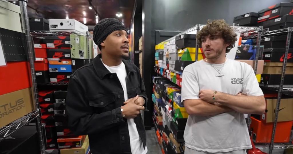 KICKS: NEW COOL KICKS FT: G HERBO SNEAKER SHOPPING VLOG!!