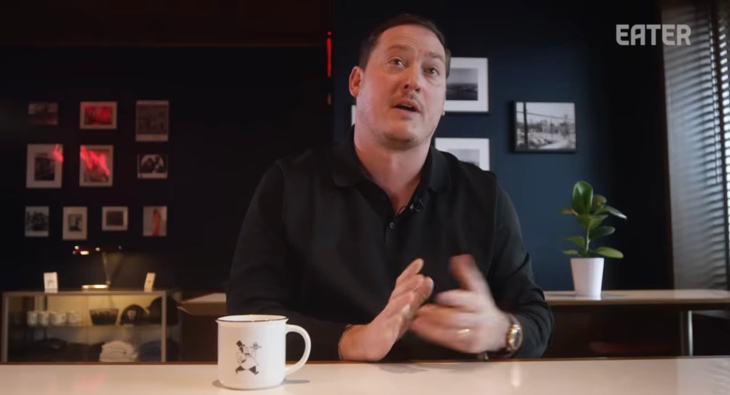 FOOD: EATER INSIDE TOPS&nbsp;DINER