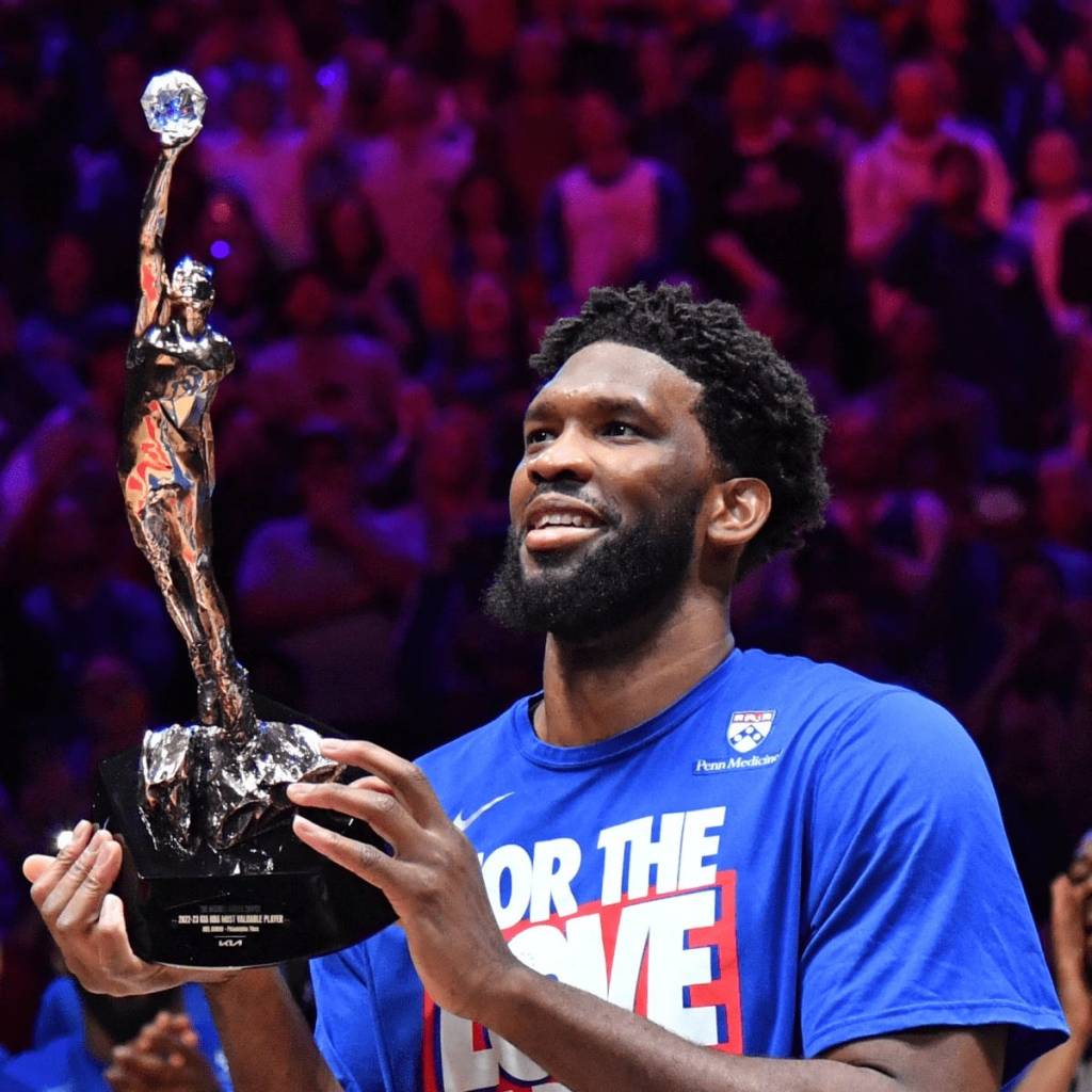 SPORTS: #JOELEMBIID INKS 193MILLION WITH 76ERS!!!