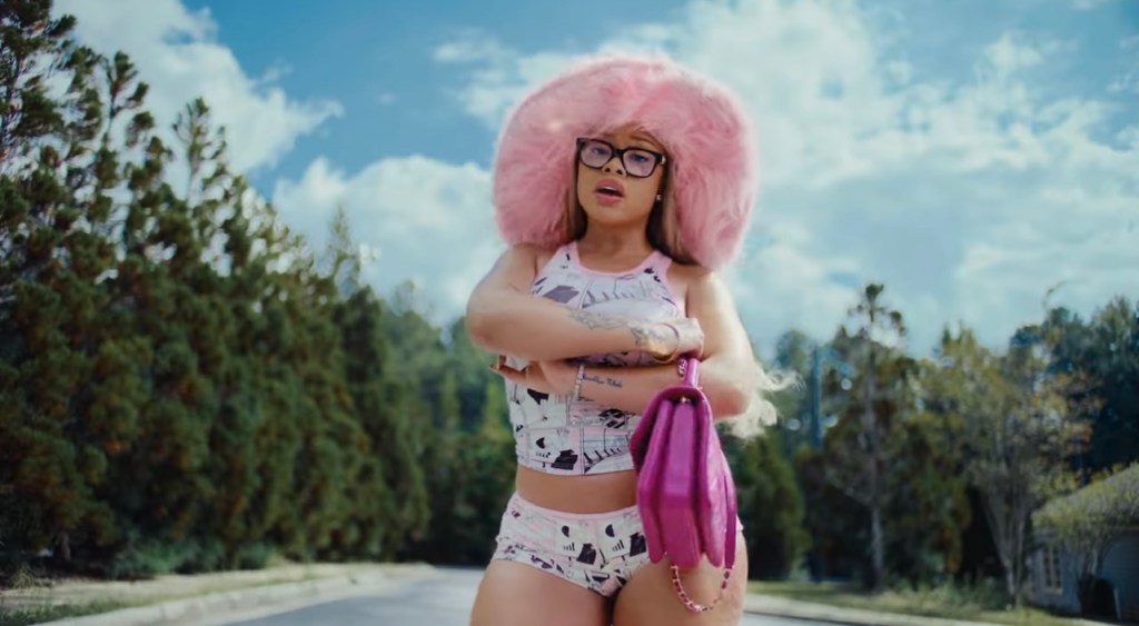 NEW VISUALS: #LATTO “BROKEY”