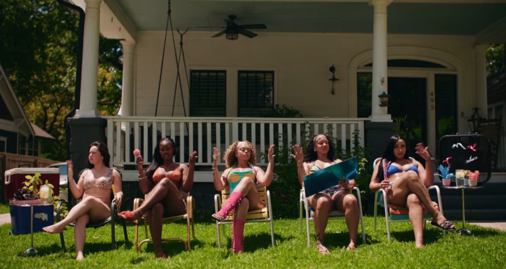 NEW VISUALS: #LATTO “CHICKEN GREASE”