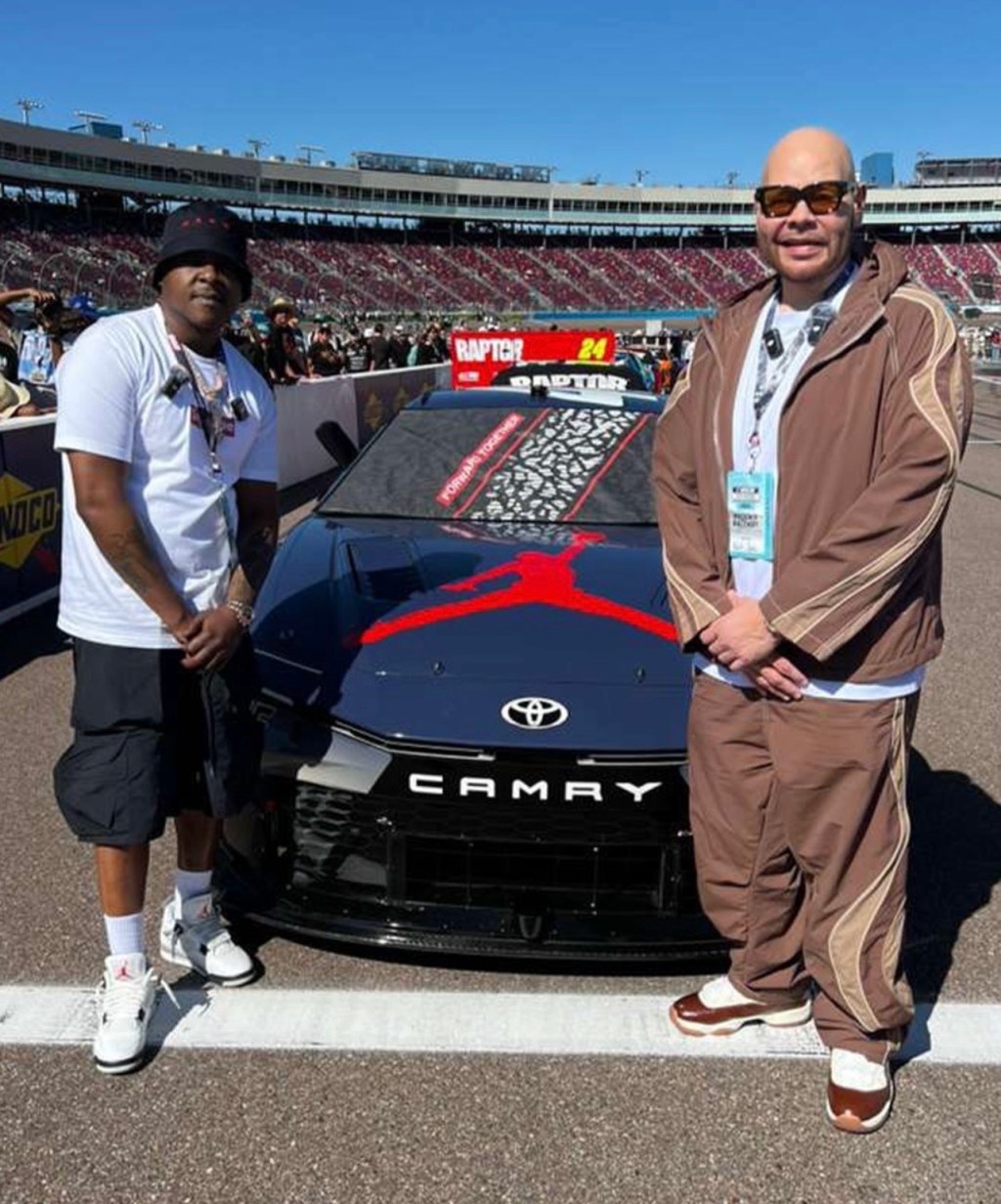 LIFESTYLE: #MICHAELJORDAN BROUGHT OUT SOME FRIENDS TO #NASCAR EVENT