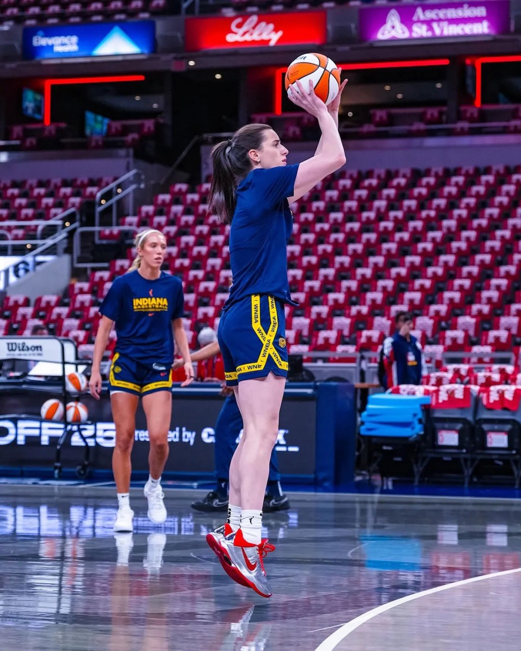 KICKS: KOBE 5 PROTRO CAITLIN CLARK “ROTY”